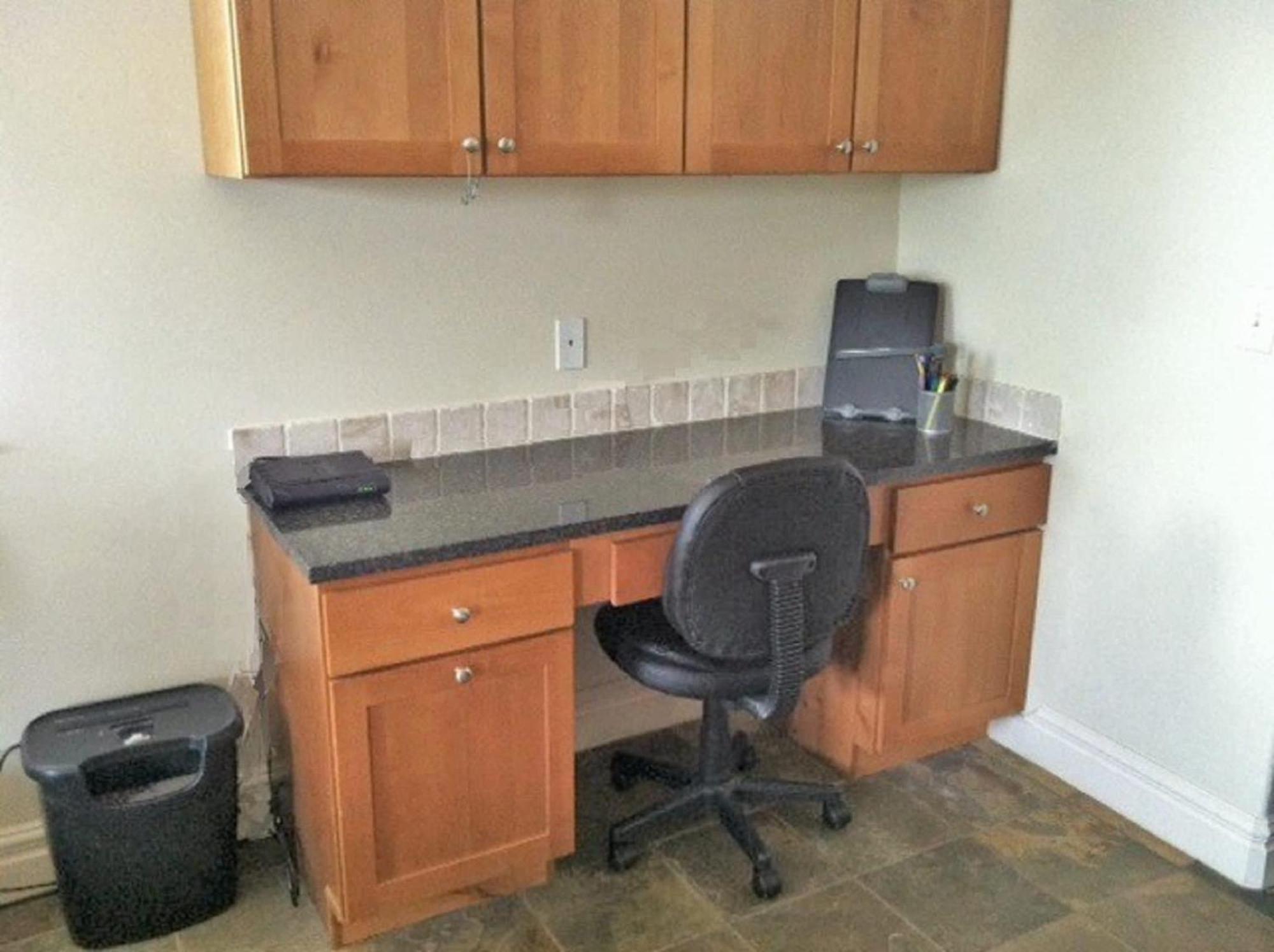 Spacious Townhome Near Downtown *